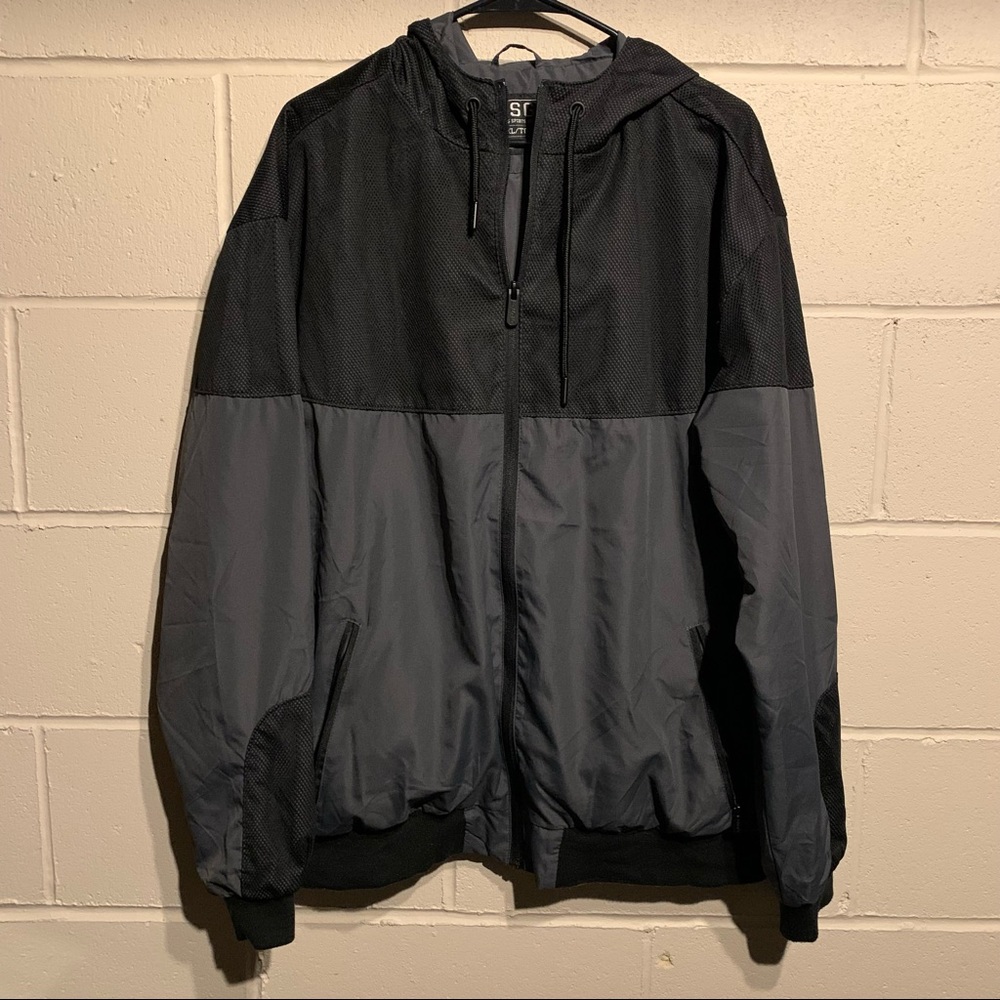 Champs Sports Gear Jacket XL Like New